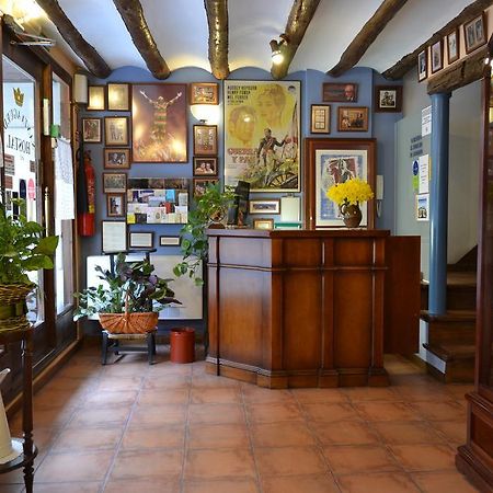 Hostal Santa Agueda Tarazona Eksteriør bilde