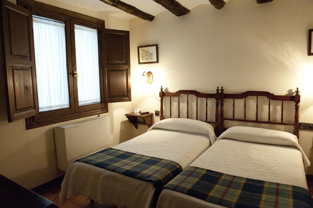 Hostal Santa Agueda Tarazona Rom bilde