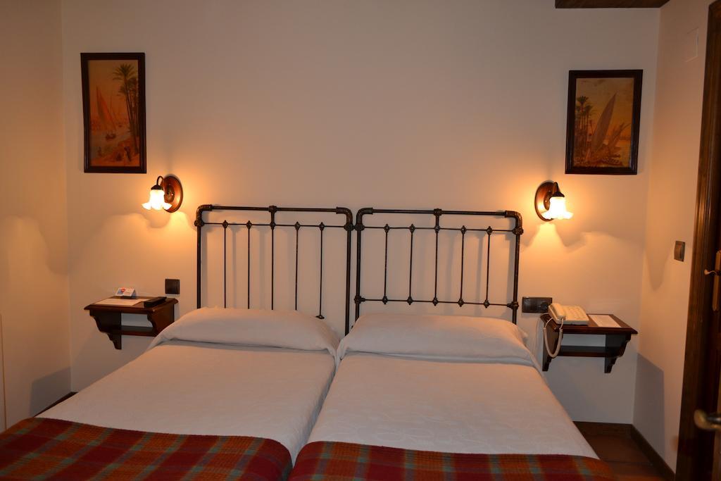 Hostal Santa Agueda Tarazona Rom bilde