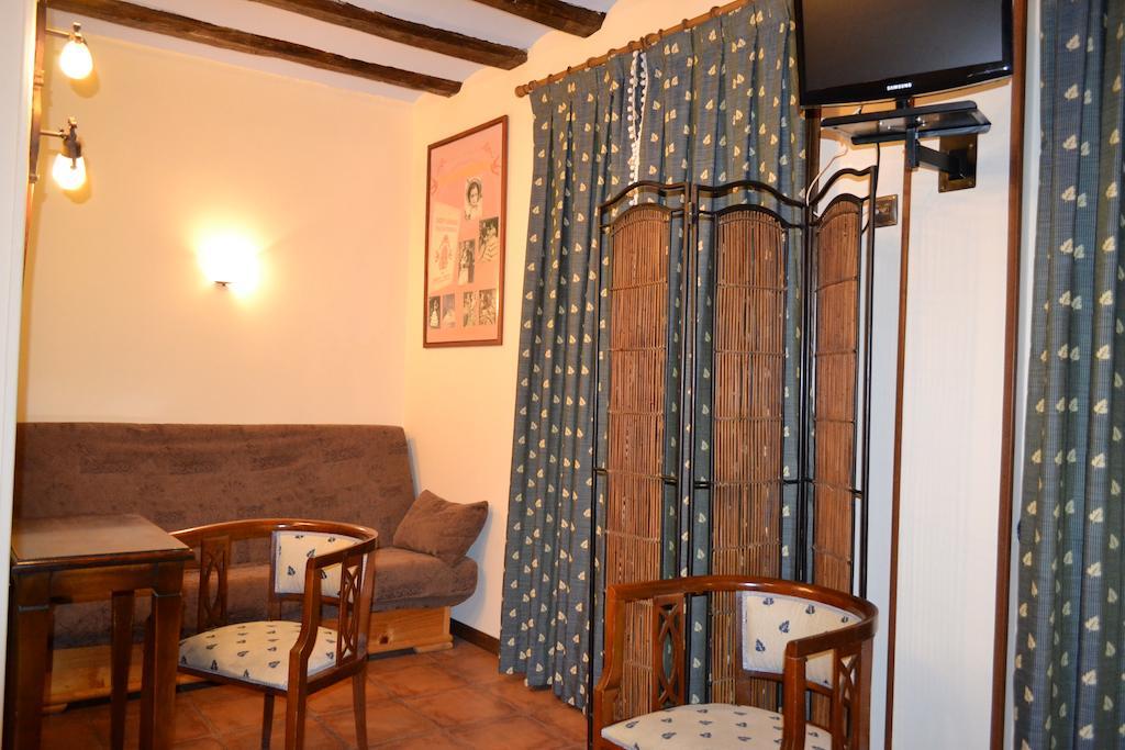 Hostal Santa Agueda Tarazona Rom bilde